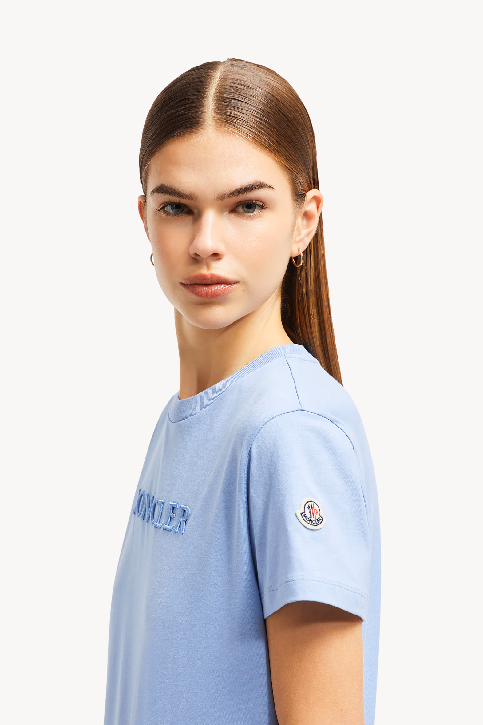 Camiseta de algodón con logotipo tonal bordado Mujer Azul claro Moncler 4